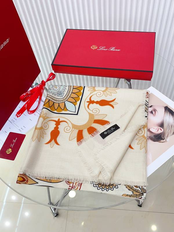 Loro Piana Scarf LPC00066 Loro Piana Scarf LPC00066